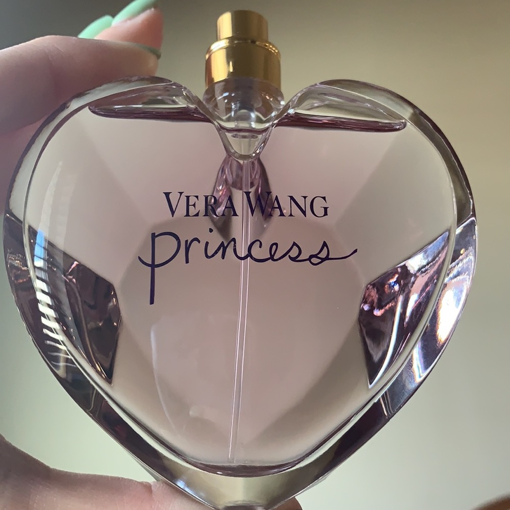 Verá Wang Princess eau de toilette spray - Picture 3 of 3